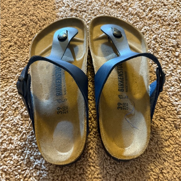 Birkenstock Black and Tan Thong Sandals - Picture 4 of 6